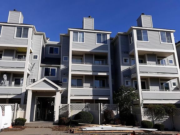 2nd image of 200 Falls Blvd Unit E304