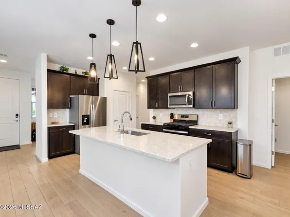 11014 S Rila Dr, Vail, AZ 85641