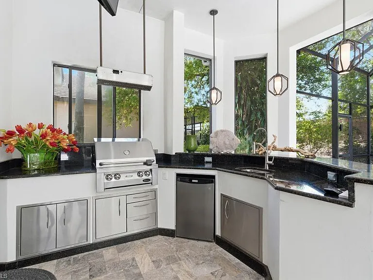 18610 Verona Lago Dr — Photo 32