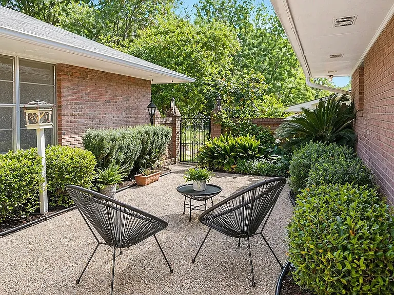 3827 Arrel Dr — Photo 14