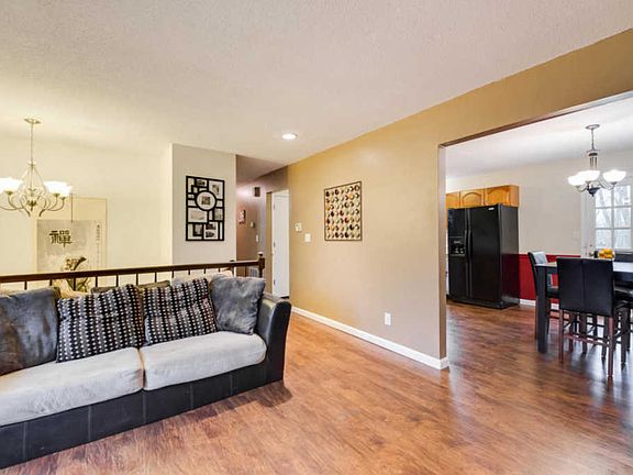 4th image of 8409 Dunnhill Ln