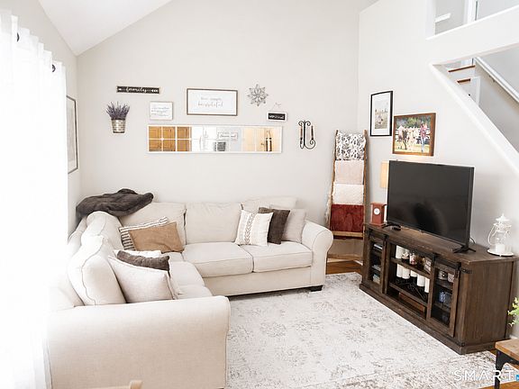 3rd image of 74 Glen Ridge Court #74