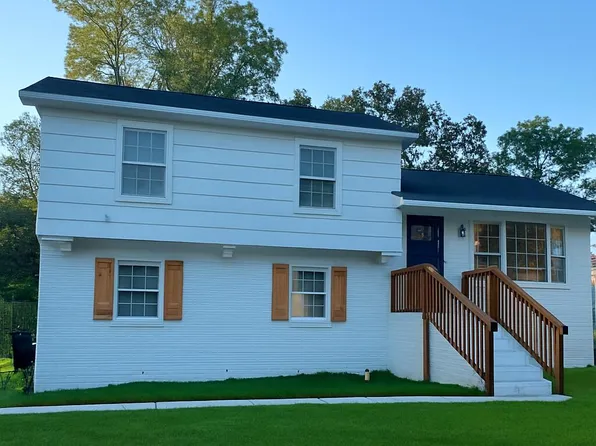 3428 Plaza Ln, North Charleston, SC 29420