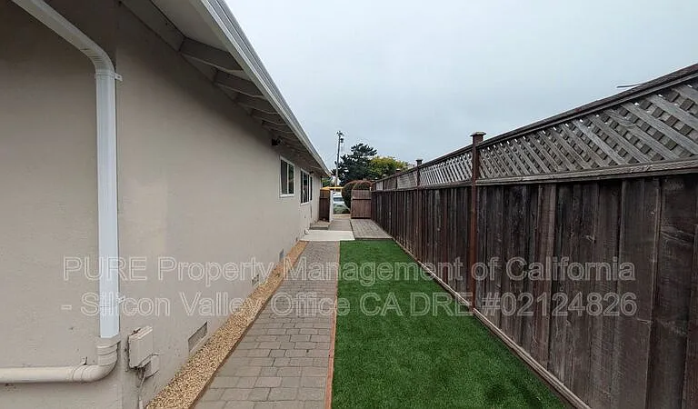 1798 Halterman Ave — Photo 10