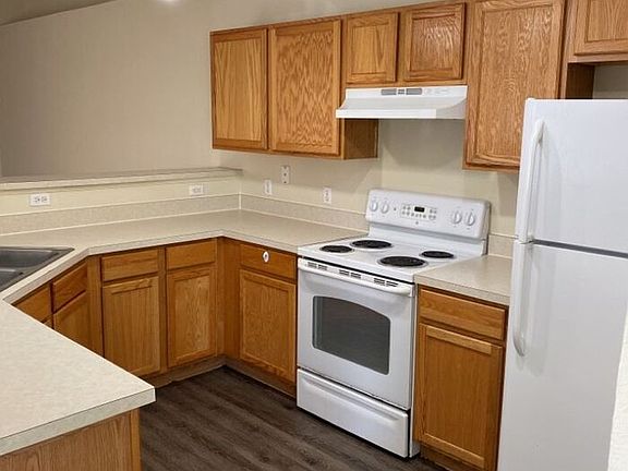 4th image of 1019 Darlington Ct