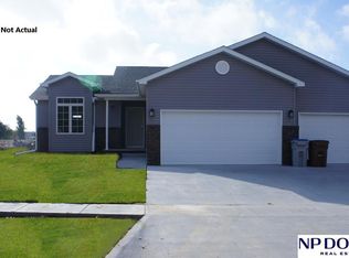 4910 Alma St, Lincoln, NE 68514