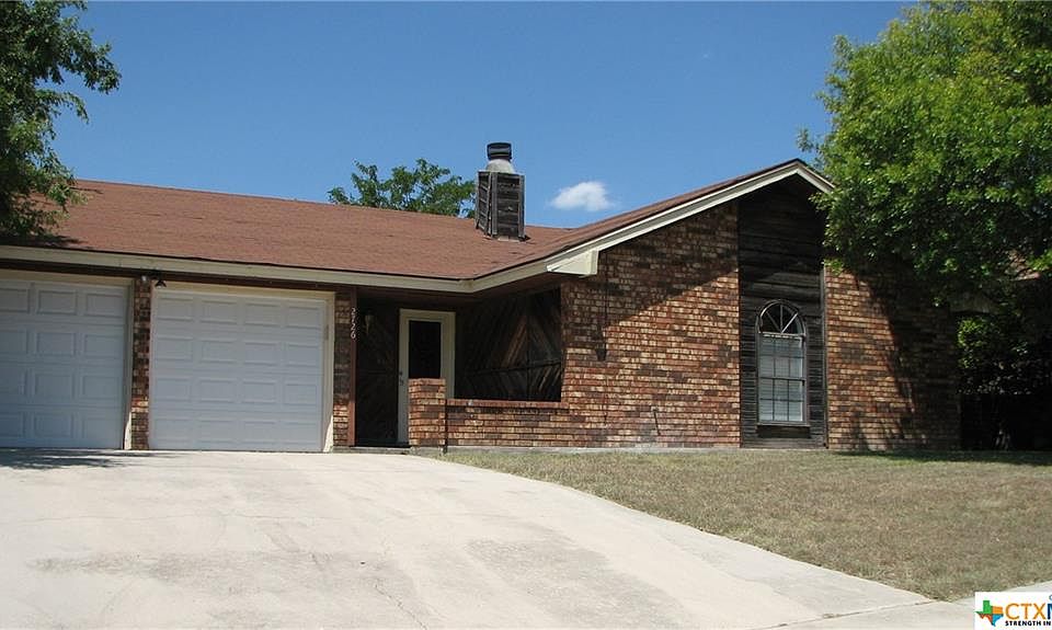 1st image of 2726 Phyllis Dr