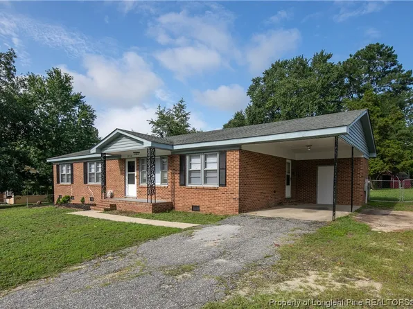 1230 Kienast Dr, Fayetteville, NC 28314
