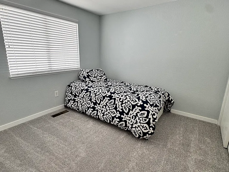 Wagon Wheel Cir — Photo 10