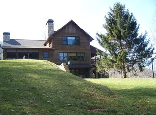 956 Double Bridge Rd, Whittier, NC 28789