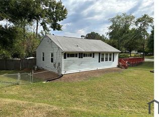 1101 Broadwood Dr, Rockville, MD 20851