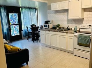 1209 NE 10th Ln, Cape Coral, FL 33909
