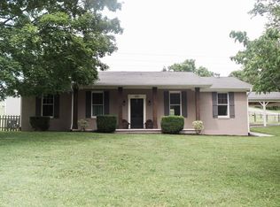 400 Myers St, Jacksboro, TN 37757