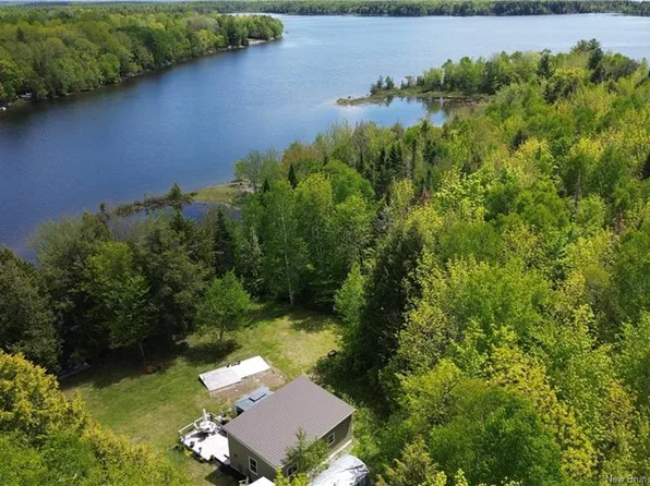 55 Stevenson Ln, North Lake, NB E6H 1Y6