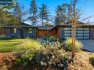 6 Sparrow Ct, Moraga, CA 94556