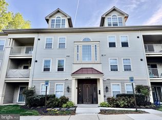 11828 Eton Manor Dr APT 102, Germantown, MD
