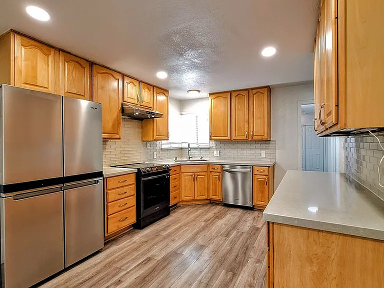 10501 Observatory Dr — Photo 3