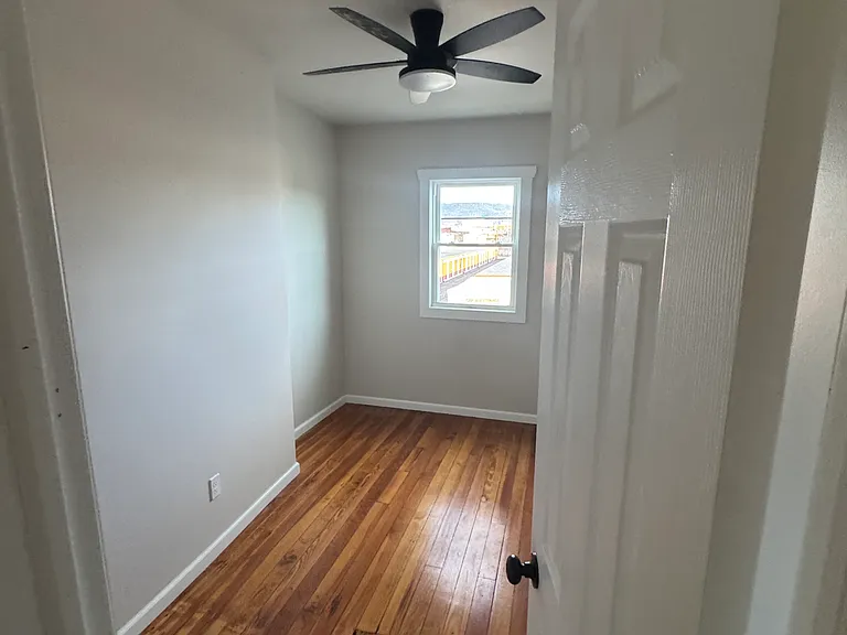 921 Lextoin Ave #1 — Photo 2