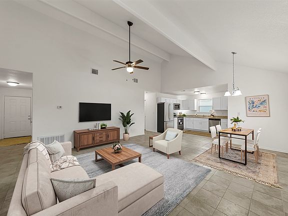 2nd image of 413 Whitney Ct