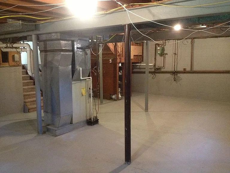 405 Garwood Dr — Photo 18