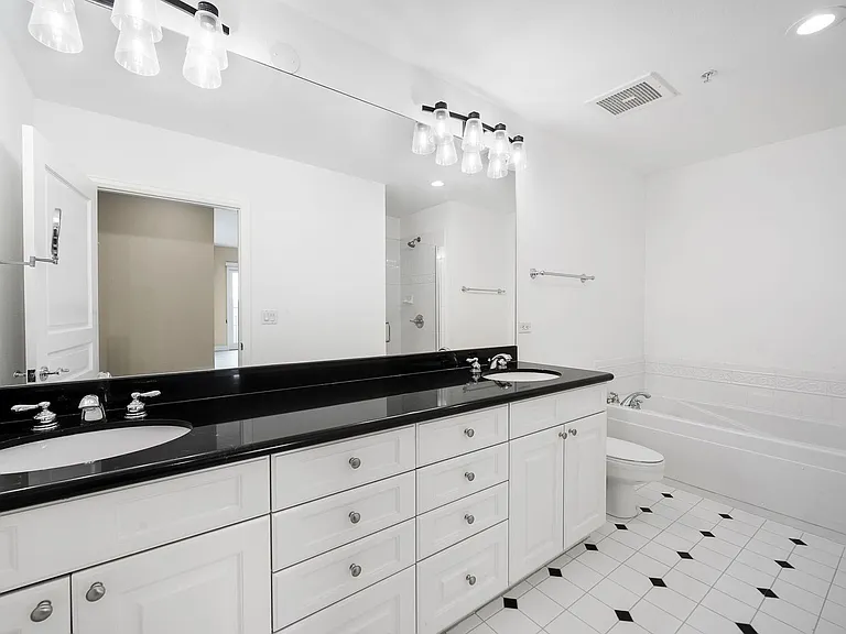 25 N Downing St #1-402 — Photo 19