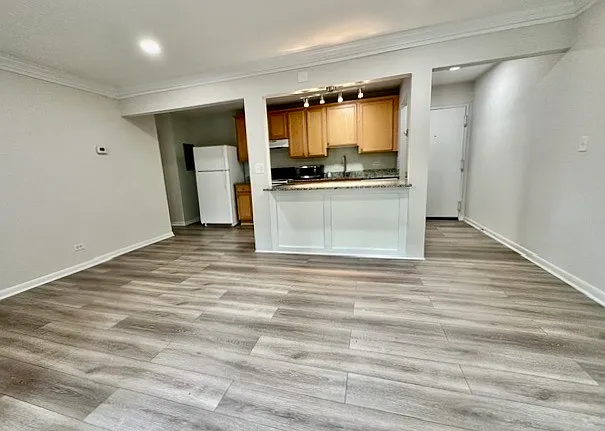1800 Jefferson Park Ave #91 — Photo 2