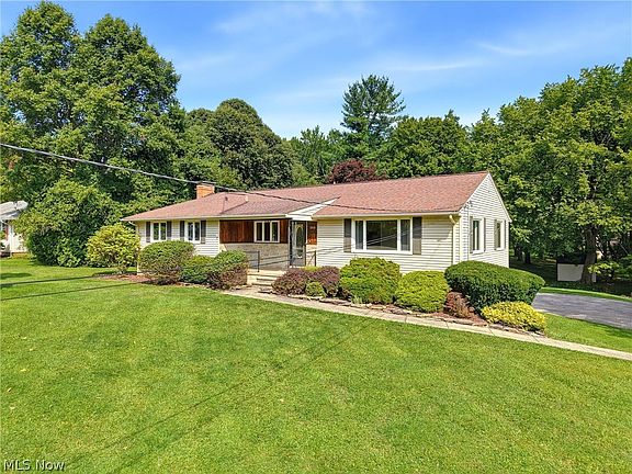 2nd image of 1373 Bell Rd