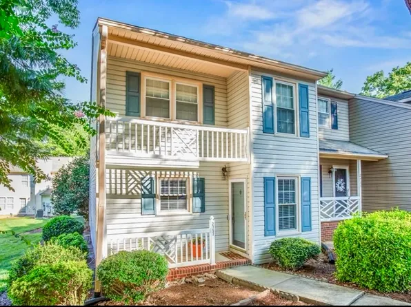 2757 Crosswinds Dr, Winston Salem, NC 27127
