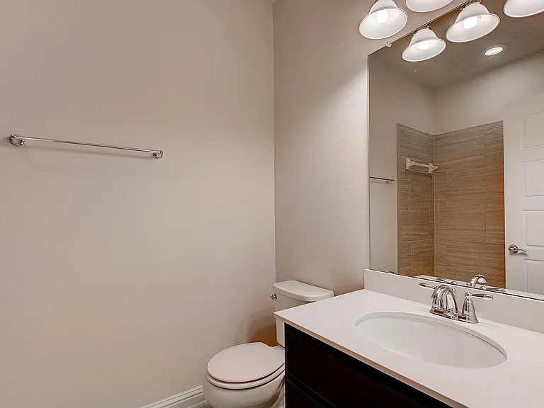 13800 Lyndhurst St #73 — Photo 24