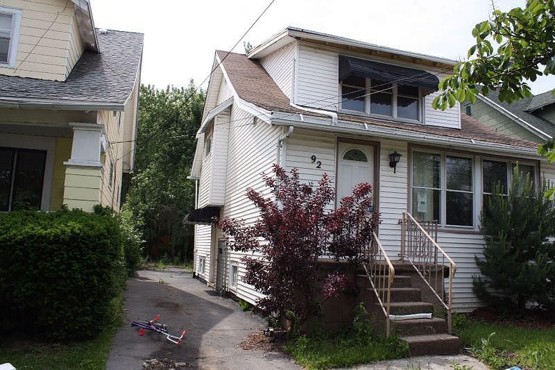 1st image of 92 Elmer Ave