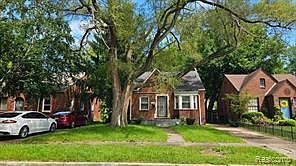 3rd image of 17834 Bradford St