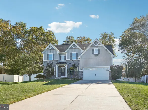 5 Olmsted Ln, Cinnaminson, NJ 08077