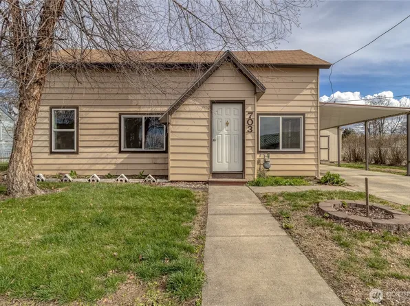 703 SE Birch Avenue, College Place, WA 99324