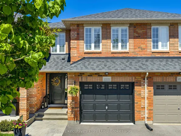 2009 Erika Ct, Oakville, ON L6M 4R4