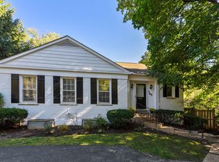 165 Church Rd, Winnetka, IL 60093