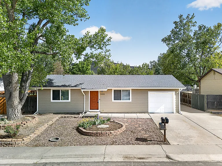 19054 W 61st Pl — Photo 31