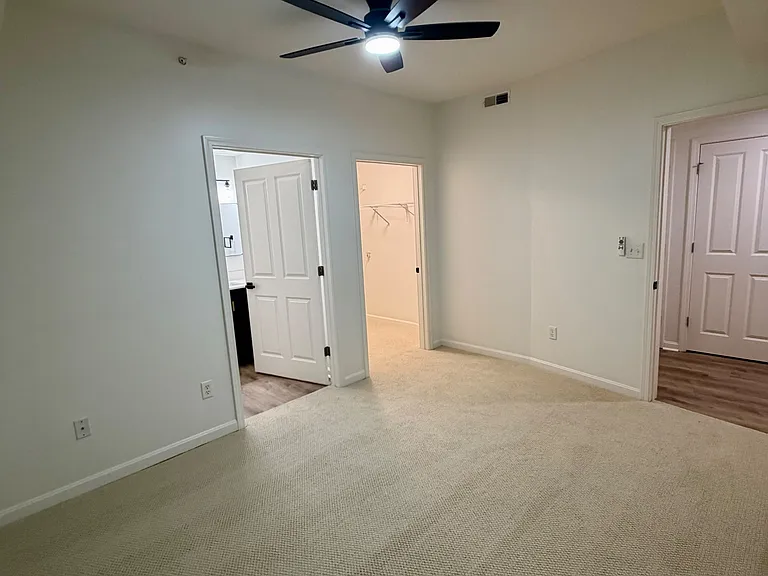 10639 Meeting St #203 — Photo 6