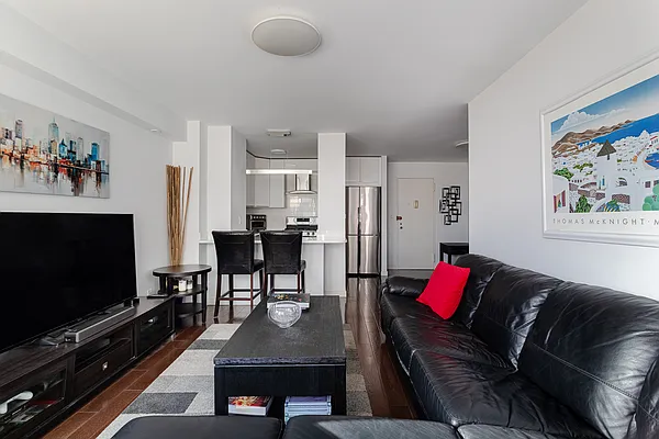 Rented by Compass | media 2
