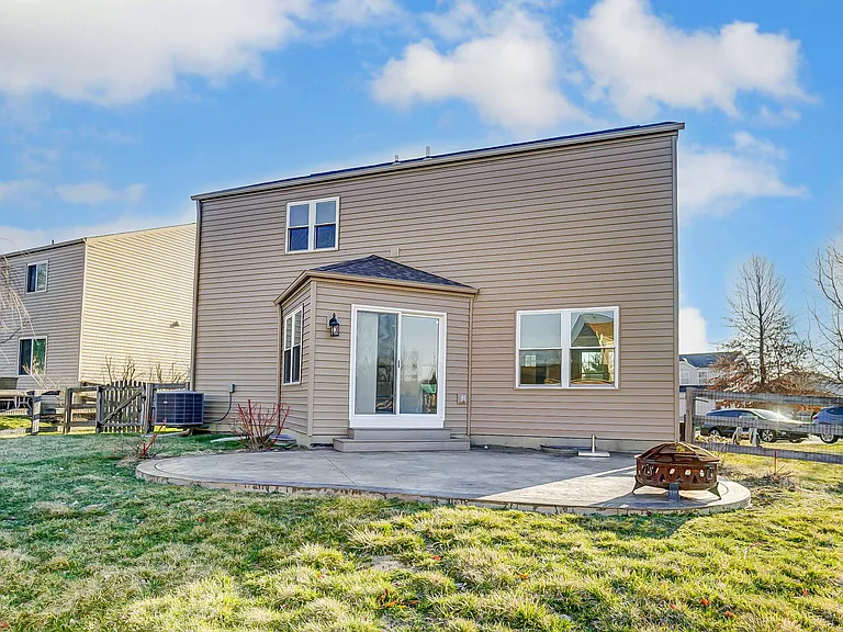 6721 Bedington Ln — Photo 46
