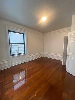 3rd image of 419 W 129th St APT 30