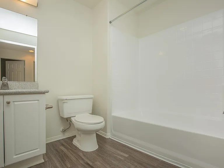 Arbor Lane Apartment Homes — Photo 32