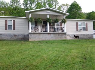 807 Gwinn Siding Road, Meadow Bridge, WV 25976