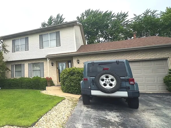 1246 Harvest Ln, University Park, IL 60484