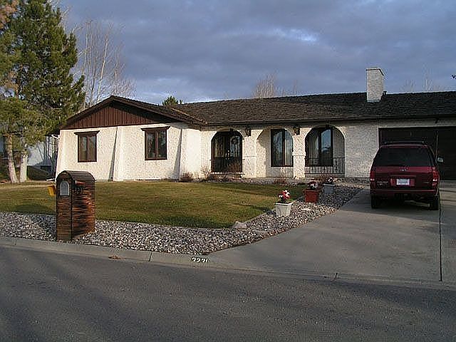 Exterior View from Ben Hogan Lane