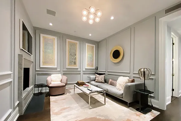 Sold by Compass | media 22