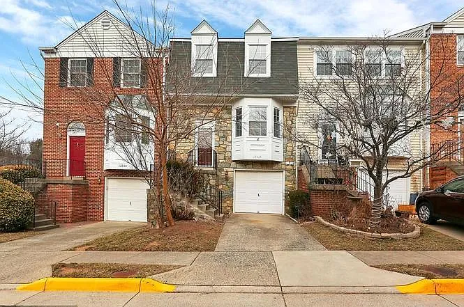 12312 Sleepy Lake Ct