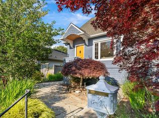 1718 45th Ave SW, Seattle, WA 98116