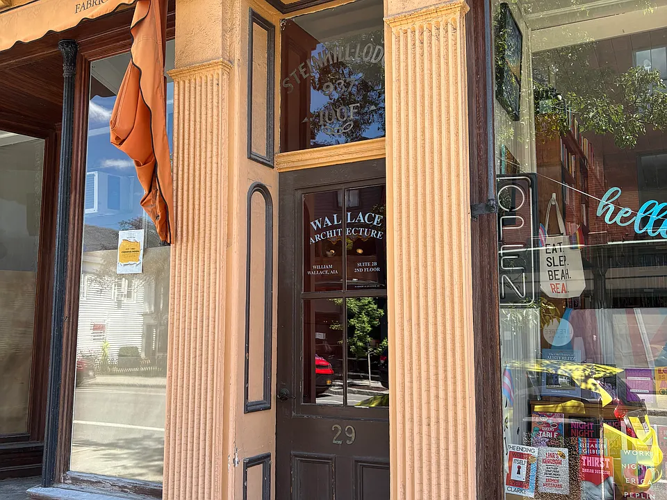 Entrance next to Chatham Bookstore