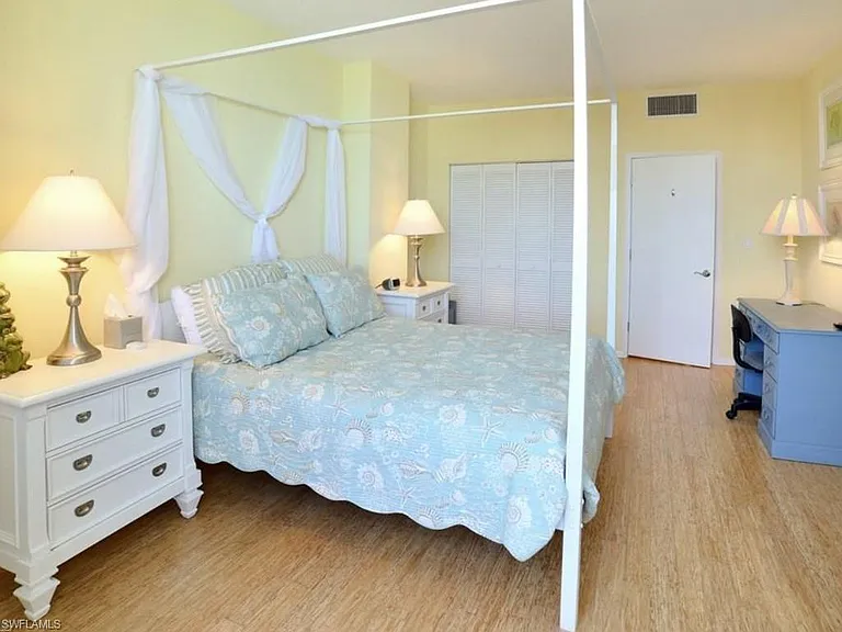 4001 Gulf Shore Blvd N #Penthouse 4 — Photo 8