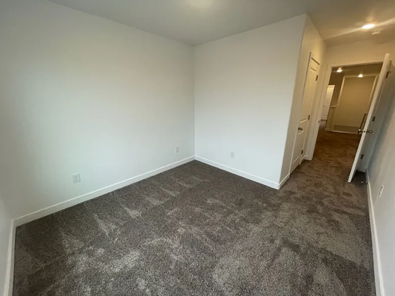 3362 E Elkhorn Ln — Photo 11